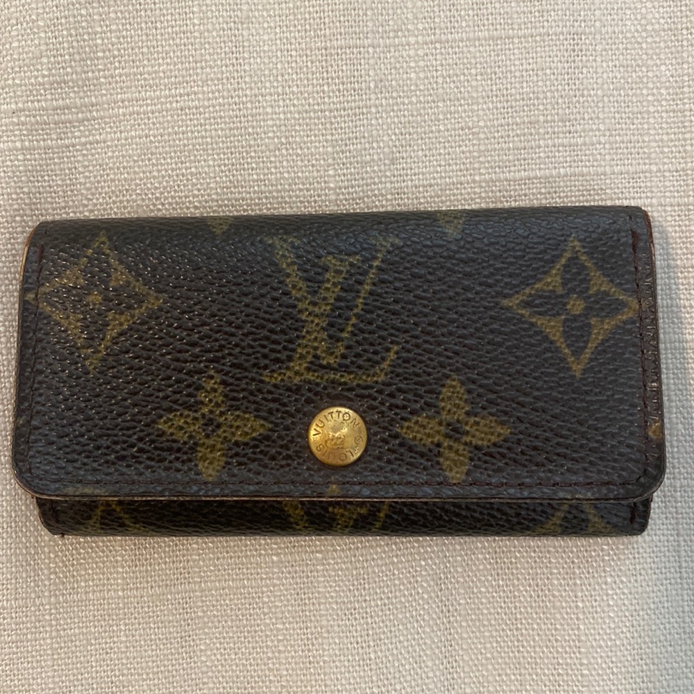 vintage LV key holder